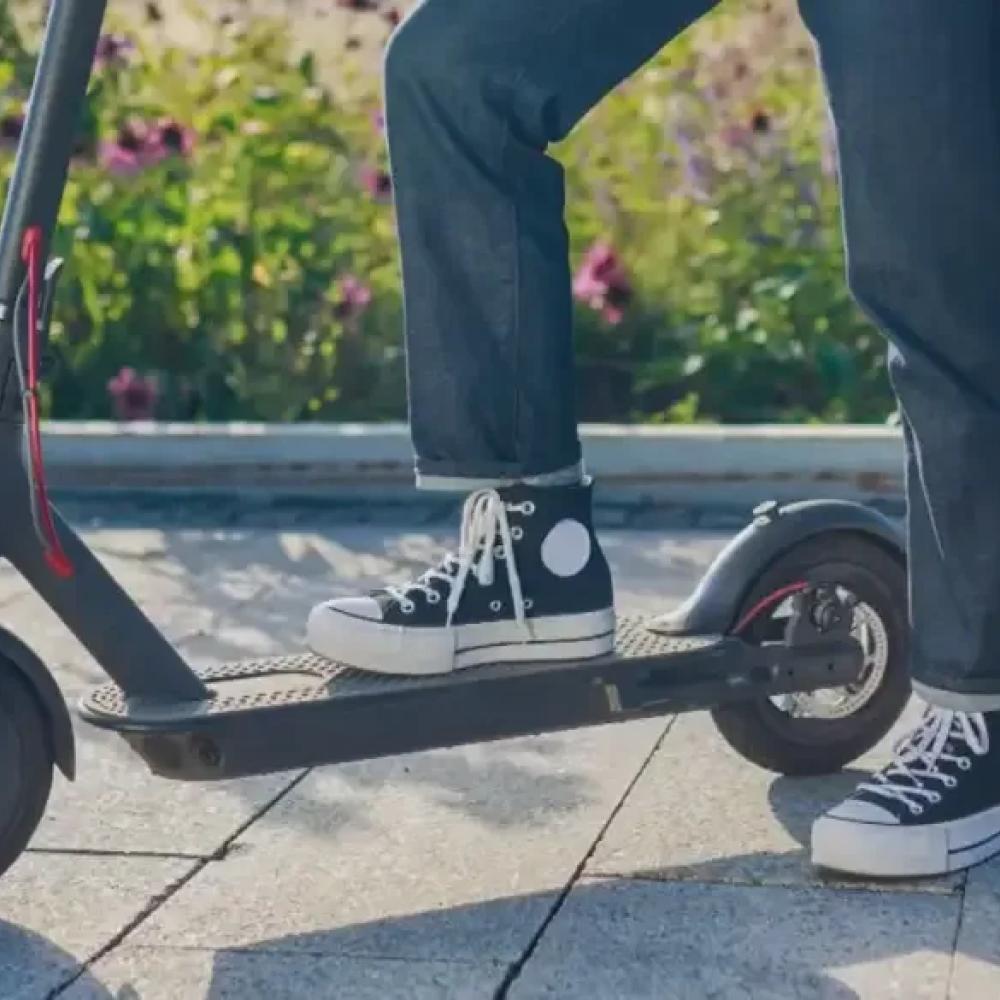 E-scooters driving ‘huge’ number of child injuries, doctors say: ‘Not toys’