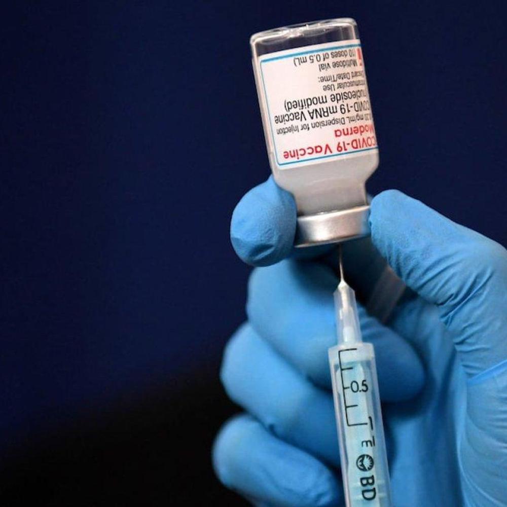 After a year of turmoil, cancer researchers see promising signs for mRNA vaccines