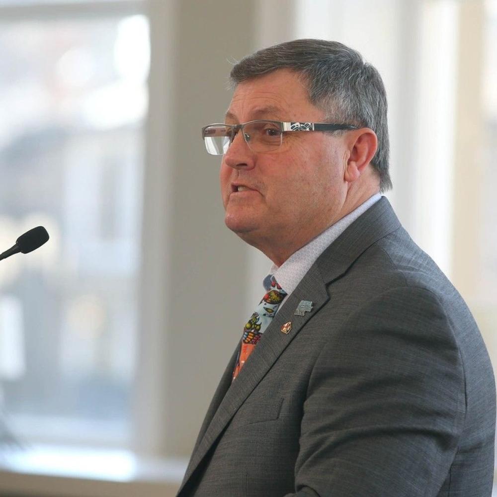 Alberta addictions minister must retract remarks on supervised consumption