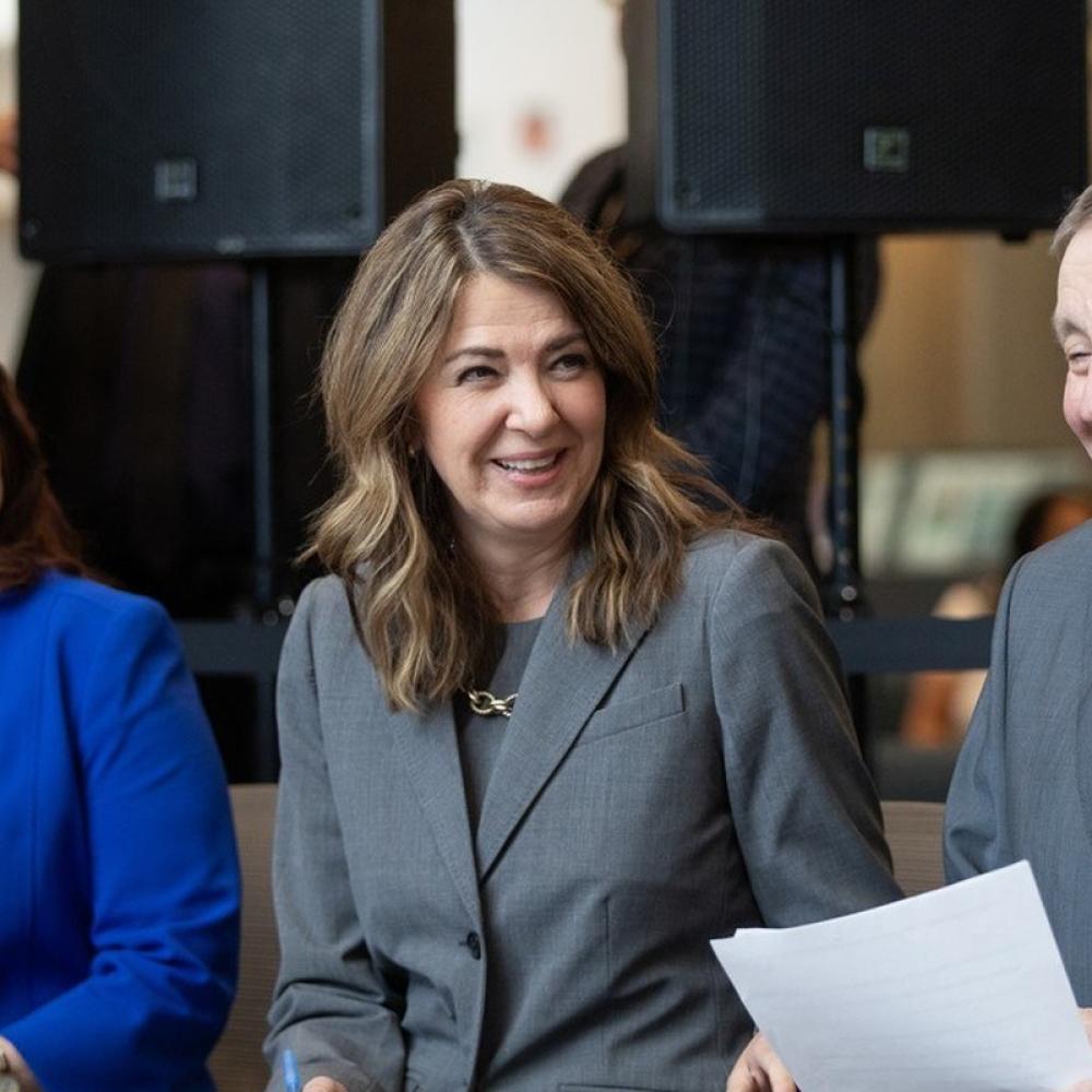 Alberta unveils $7.7B for physicians as promised triage liaison plan stalls