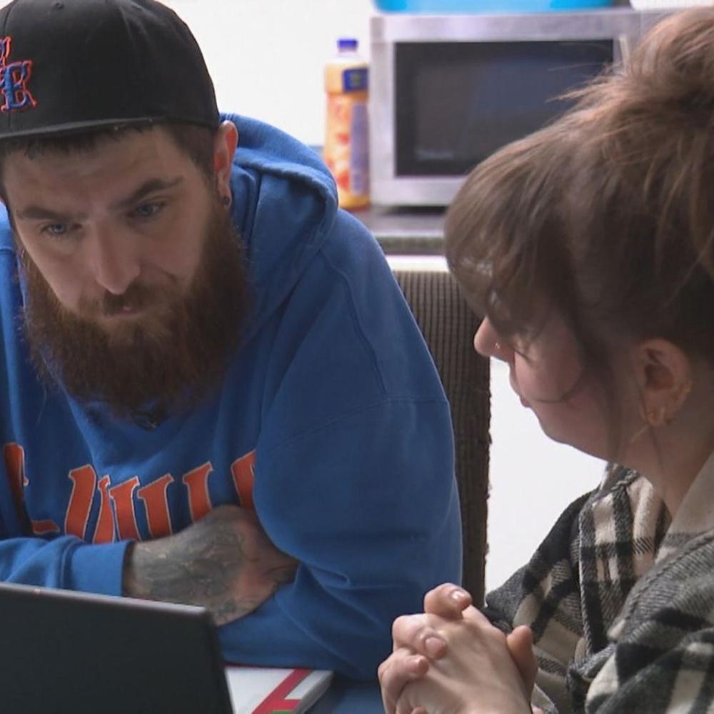 Albertan in perpetual pain amid diagnosis delays demands change: 'Just want my life back'