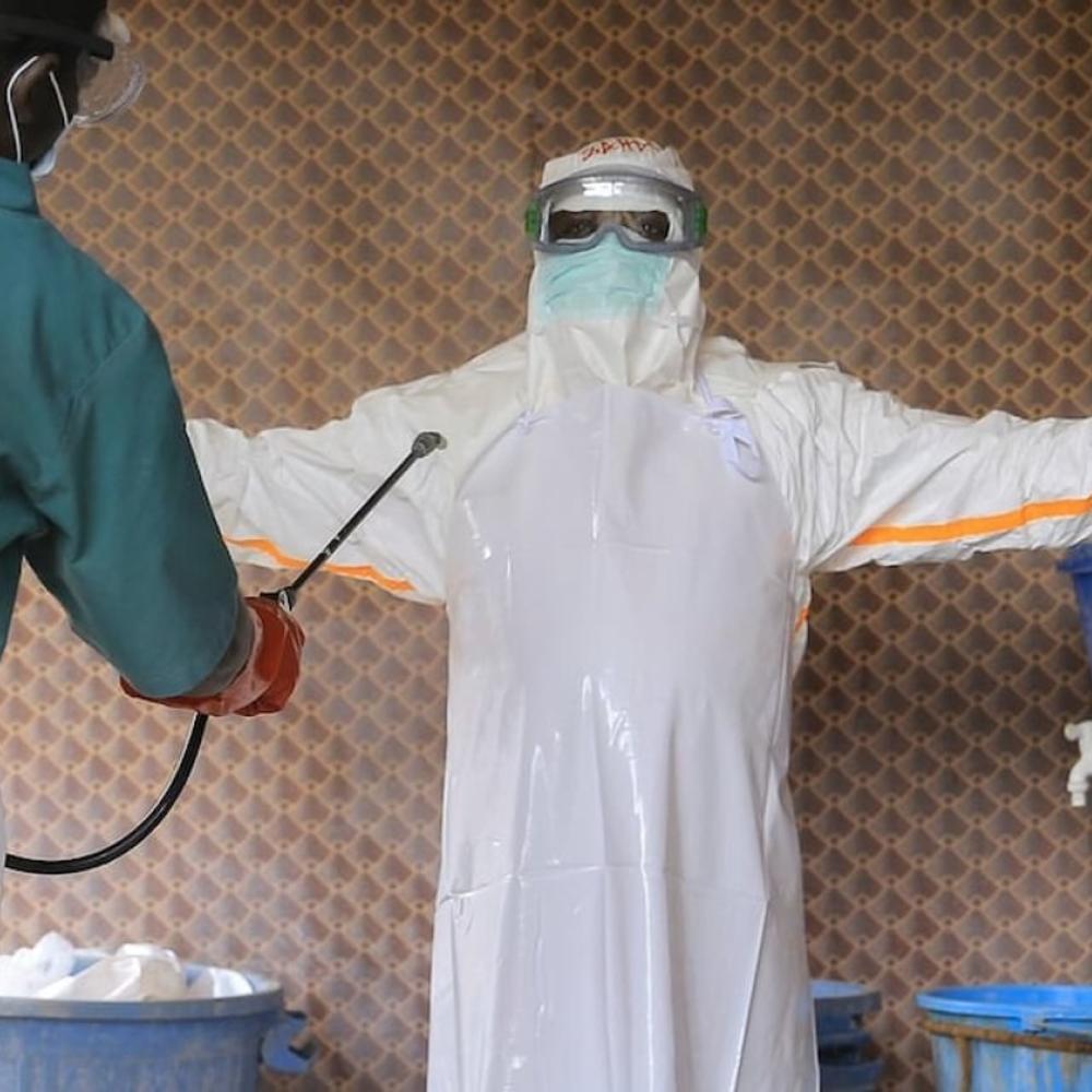 Canada extends travel restrictions linked to Ebola outbreak for 60 days