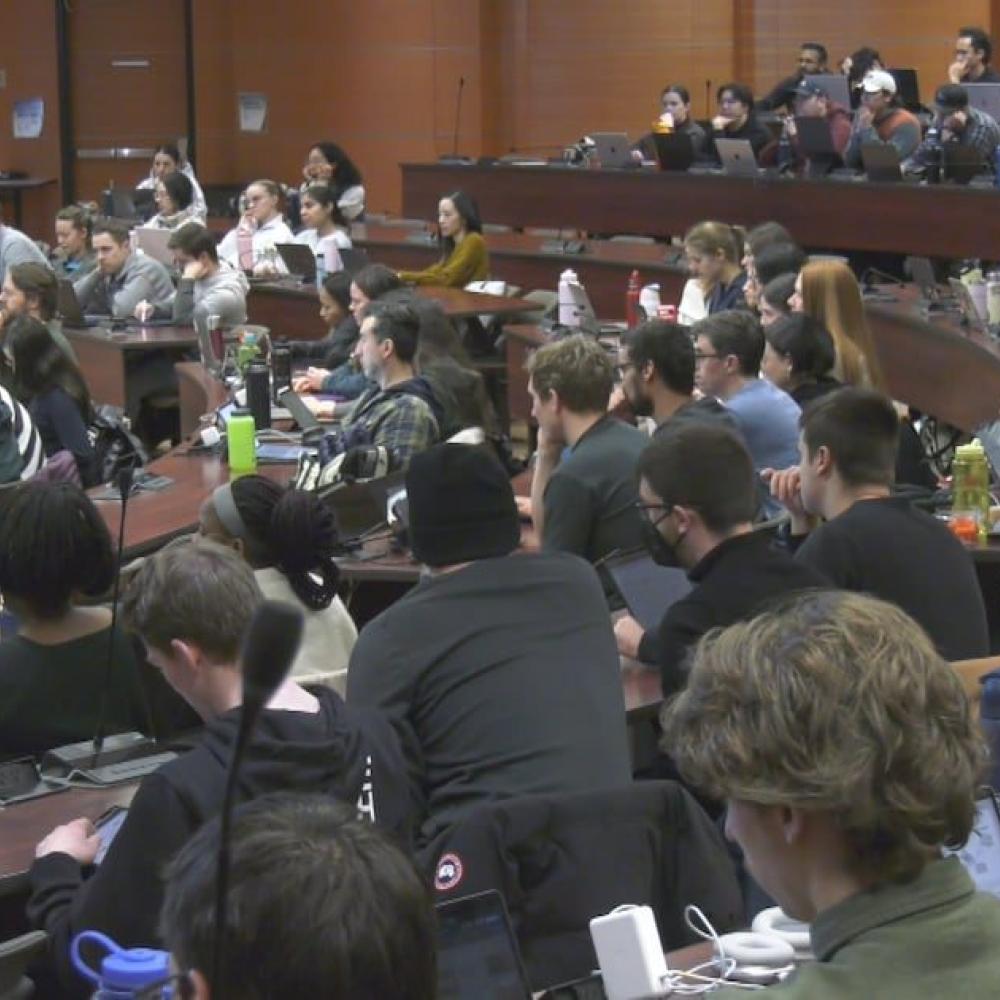 Edmonton-born doctor details struggle with Canada’s ‘closed off’ training system