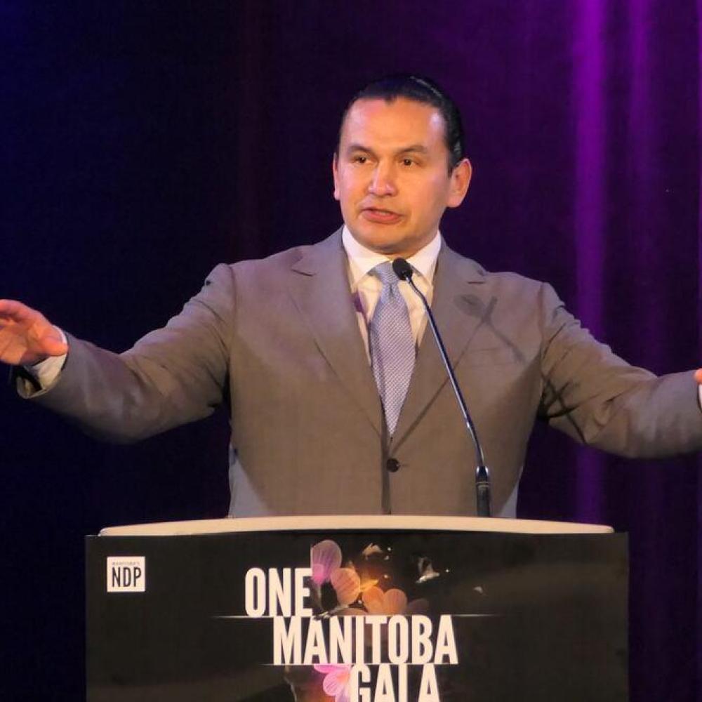 Manitoba to ban social media, AI chatbots for youth — a first in Canada