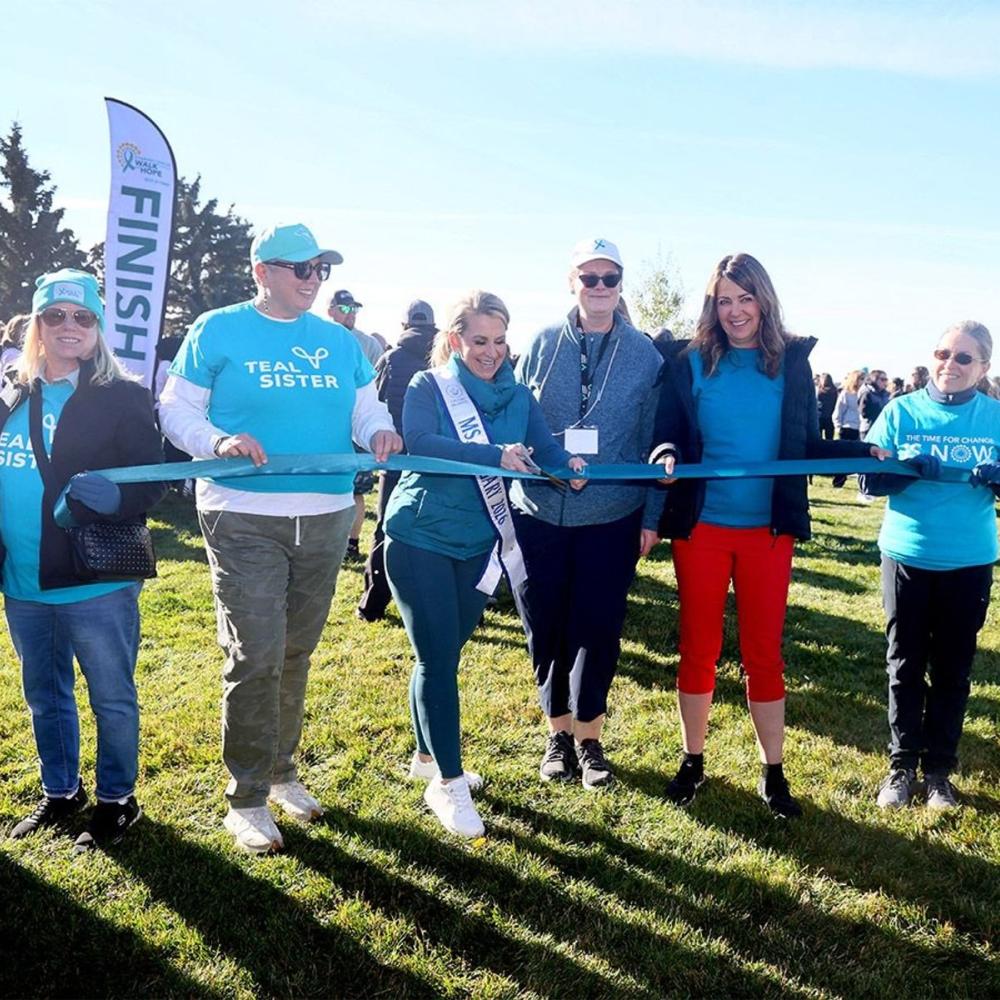 Ovarian Cancer Canada Walk of Hope raises more than $100,000 in Calgary walk