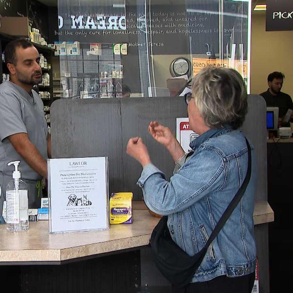 ‘We’re running blind’: Ontario pharmacist sounds alarm on drug shortages