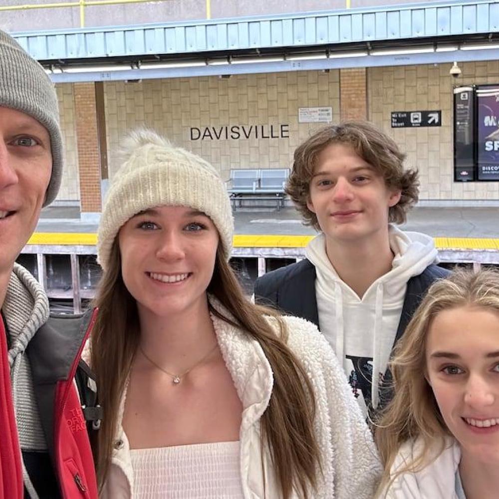 U.S. doctor with more than 2,100 patients in Toronto one step closer to permanent residency