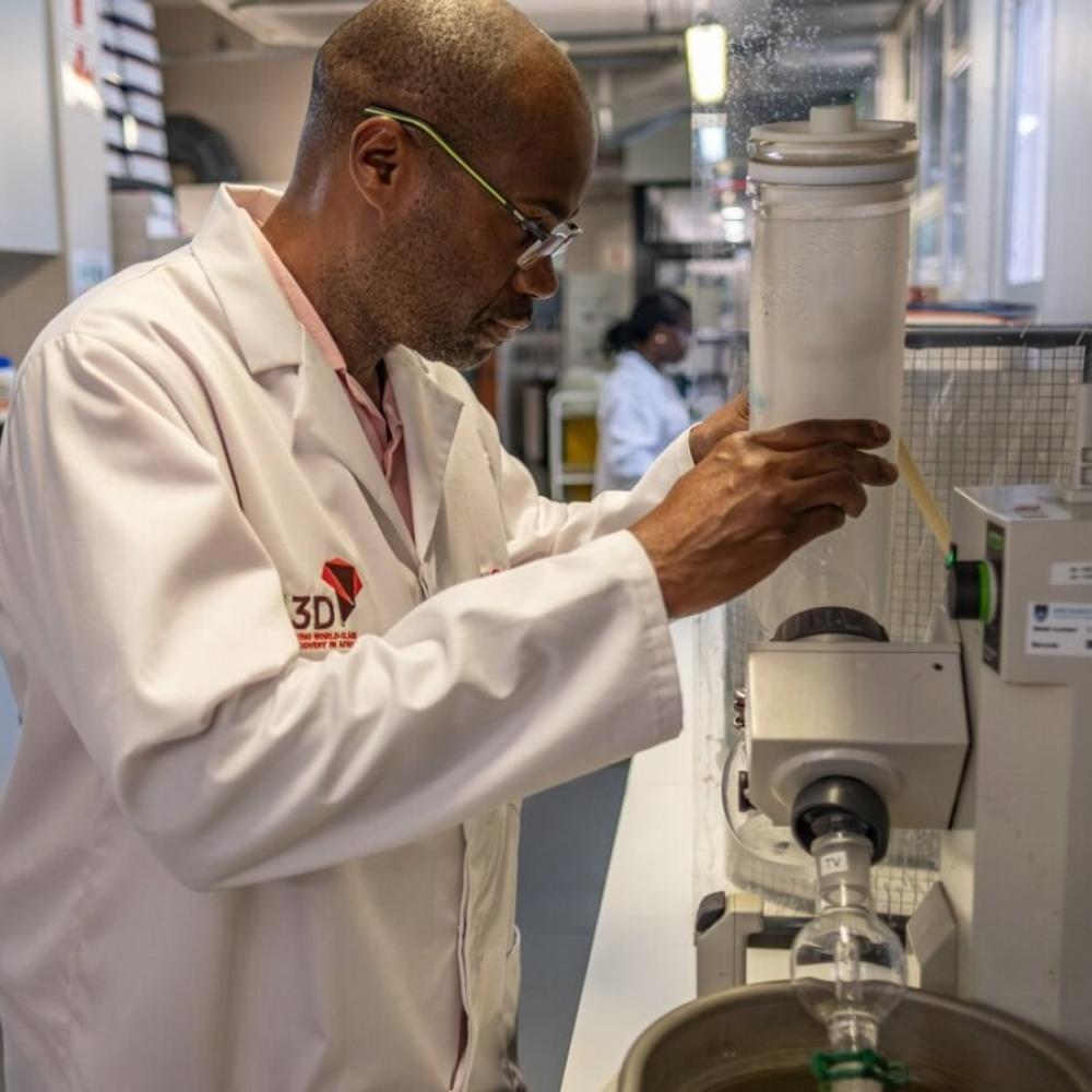What's rare about this lab that's searching for new medicines
