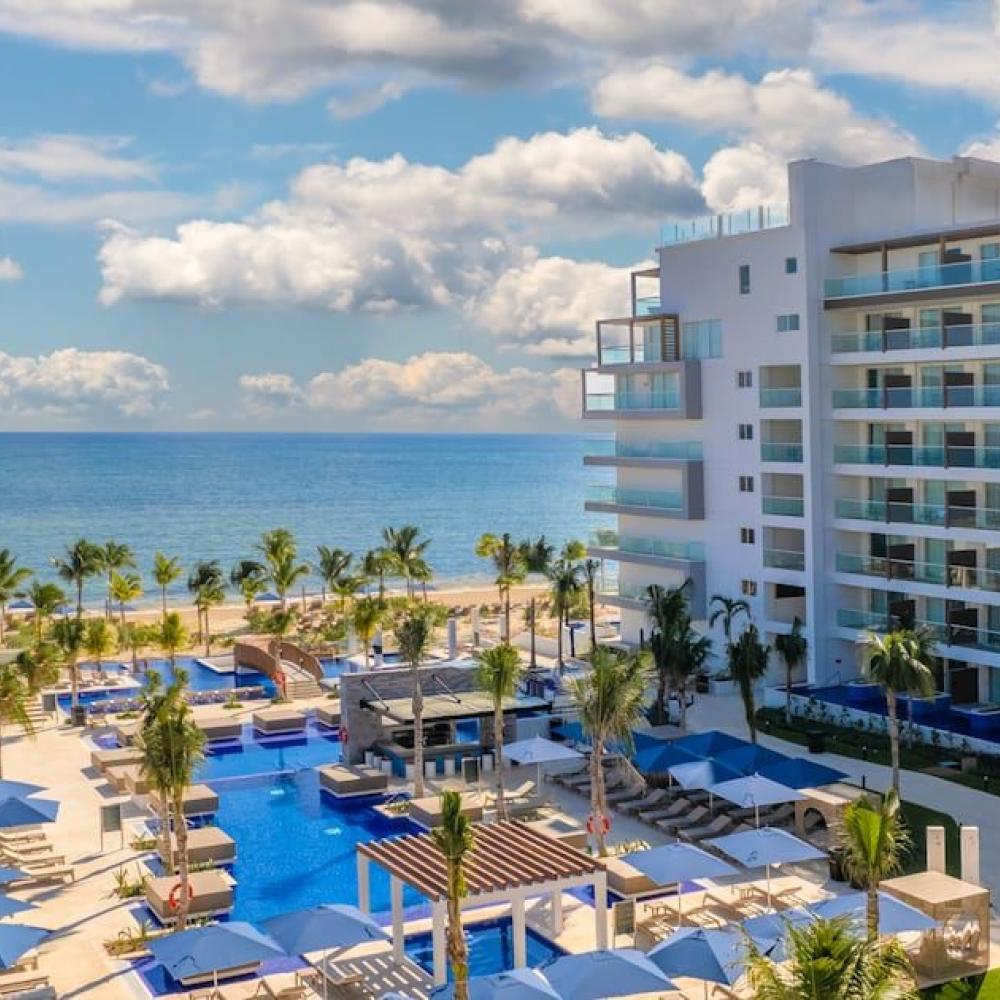 'You need a doctor? Sign this NDA': Canadians decry Cancun hotel's response to gastro outbreak