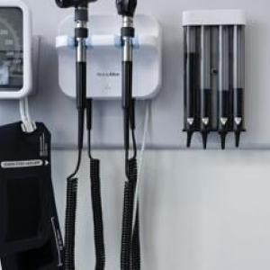 Canadian doctors group challenging constitutionality of Alberta transgender law