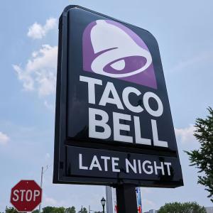 Iceberg lettuce sold at Taco Bell linked to cyclospora outbreak