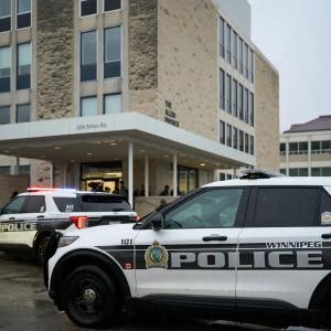 Report urges Winnipeg to set up emergency service to respond to wellness calls