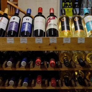 The connection between alcohol and cancer is well known. So why are there no warning labels on bottles?