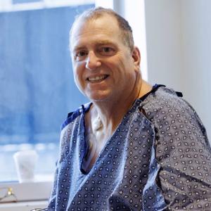 Genetically modified pig kidney keeps man alive for record nine months