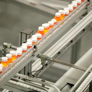 Americans face steep increase in Canadian drug costs if U.S. customs rule takes effect