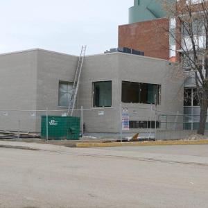 2 nurses fined for moving newborn in handivan, raising questions about ambulance service in rural Manitoba