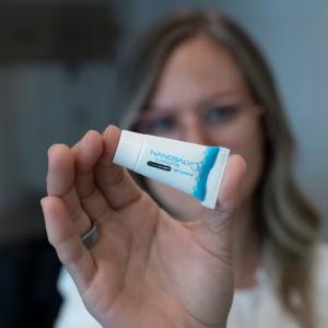 Calgary health tech company’s gel helps heal Ukrainian soldiers