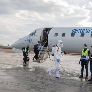 Canada extends Ebola travel restrictions for another 30 days