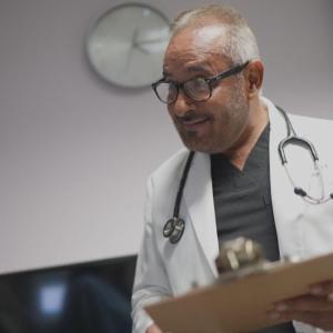 Surge in U.S. doctors, nurses looking to move to Canada