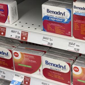 Quebec pharmacists can renew prescriptions indefinitely starting December 2026