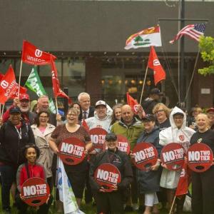 Unifor rallies to protect Canada's public health care