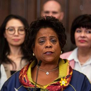 A class syllabus for Canada's medical school leadership