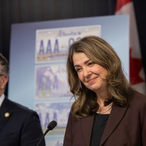 Alberta to ditch twice-a-year clock change, Smith says