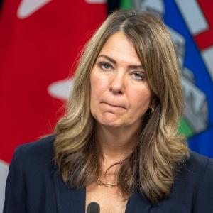 Alberta unveils new funding model linking hospital funds to patient care; NDP decry 'American-style privatization'