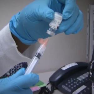 Amid measles epidemic, CDC panel recommends restricting MMRV vaccine for kids under 4