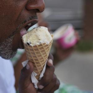 As world gets hotter, people are turning to more sugar, study finds