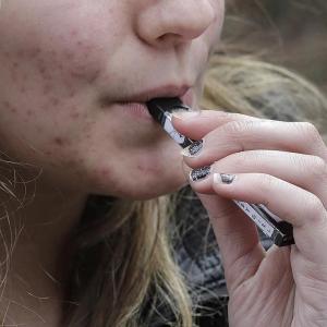 B.C.'s new law would go after vaping product companies for deceptive practices