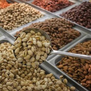 Canada's salmonella outbreak from pistachios over, but Iran import ban remains