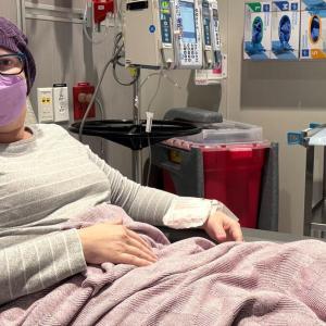 'Cancer decided I was not too young': Alberta woman wants breast cancer screening changes to start now