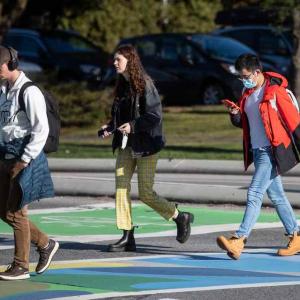 Cold-weather bugs about to spread as Canadian kids head back to school