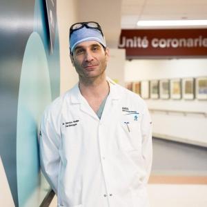 Complex cardiac surgery using a groundbreaking technique at Sacré-Cœur Hospital