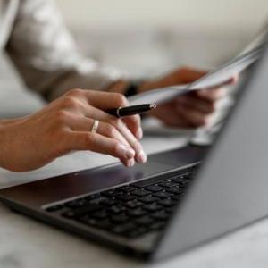 Decline in remote jobs risks shutting disabled people out of work, study finds