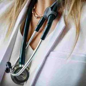 Doctors call for strong oversight, workforce protections as Alberta works towards dual practice model