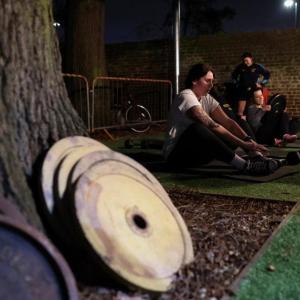 Doctors want more women lifting weights. Experts say welcoming gyms and education would help