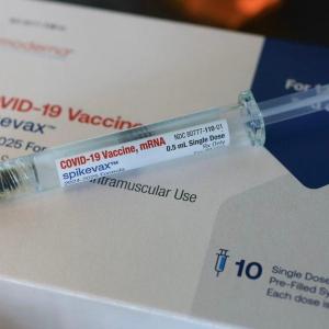 FDA vaccine advisers recommend updating COVID shots