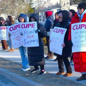 Four weeks into Nova Scotia long-term care strike and more workers set to join picket lines