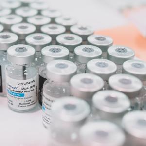 Fresh Covid-19 vaccine supply arrives in NWT after earlier shipment spoiled