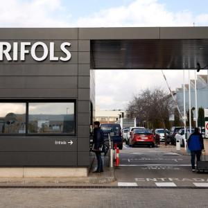 Health Canada reviewing deaths of two people who donated plasma at private centres in Winnipeg