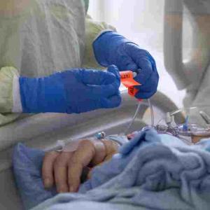 Hospitalization rates for illnesses like COVID, flu have doubled since pre-pandemic, report finds