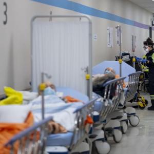 I'm a doctor. Here are five overlooked ways the Ontario government is making our ERs more crowded, not less