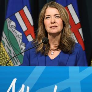 Majority of Albertans support proposal to restrict temporary immigrants' access to health care: poll