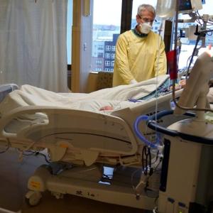 More than 150,000 uncounted U.S. COVID deaths occurred early in the pandemic, study finds