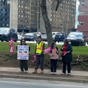 Nova Scotia nursing homes workers remain on strike, family members say quality of care is being impacted