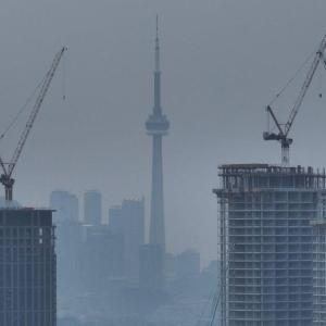 Ontario labour federation urges more worker protections as air quality concerns grow