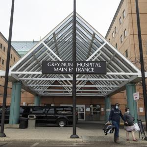 Preventable deaths, 'near-misses' caused by overcrowding in Alberta emergency rooms, documents show