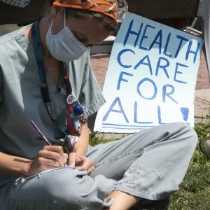 Québec scrambles to fill positions after 33 doctors quit over Bill 2